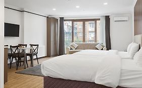 Modern Suites